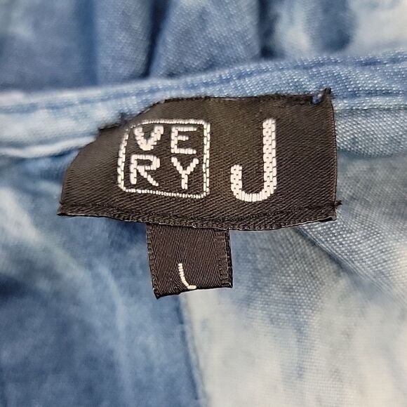 Very J. Tie Dye. Midi Dress. Size Large. EUC - Picture 7 of 12